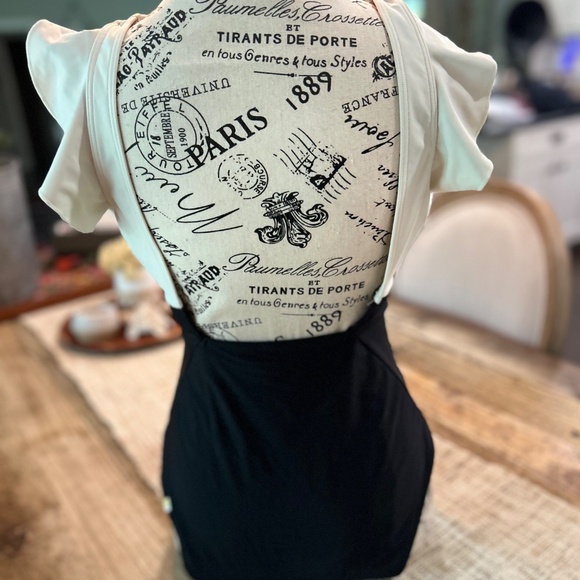 EUC - SUMMERSALT THE RUFFLE BACKFLIP SWIMSUIT - Picture 5 of 16